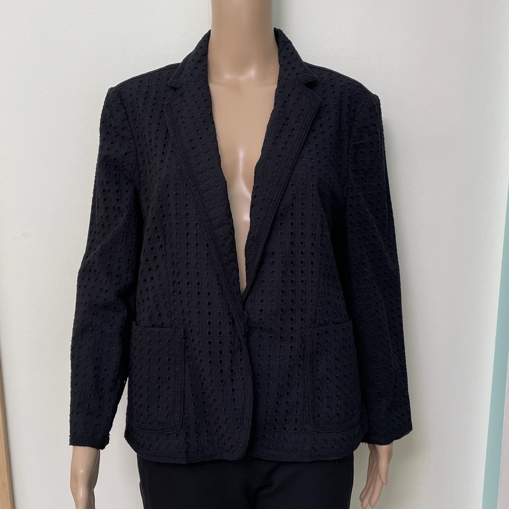New ANN TAYLOR blazer Classic Black Eyelet